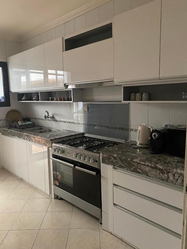 Appartement Spacieux Et Agreable Tanger Exterior foto